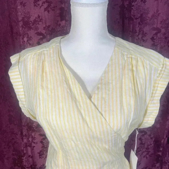 NWT Frame Yellow Striped Linen Wrap Top Women's Size M Summer Beach - Picture 2 of 7